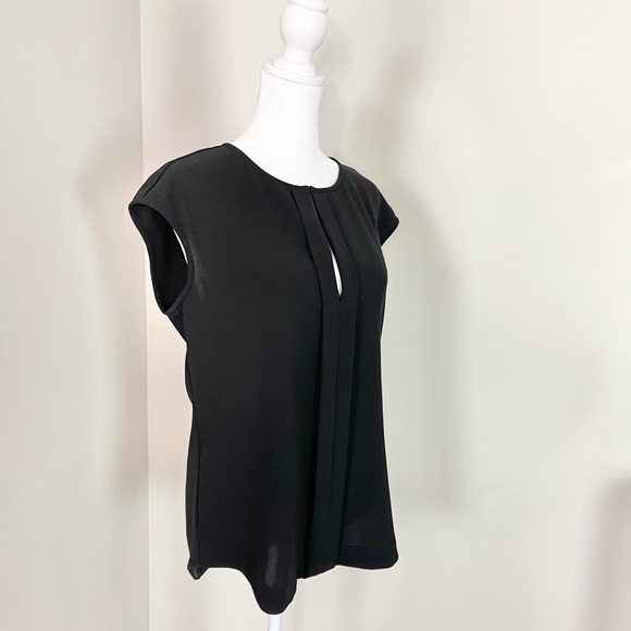 Black Tank - Picture 3 of 11